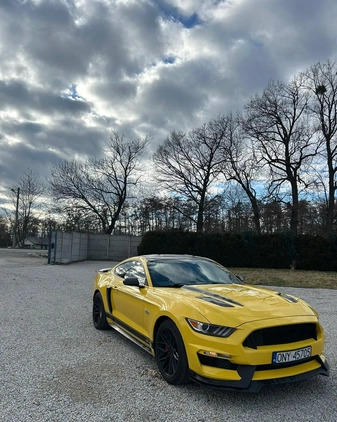 Ford Mustang cena 115000 przebieg: 315000, rok produkcji 2016 z Nysa małe 37